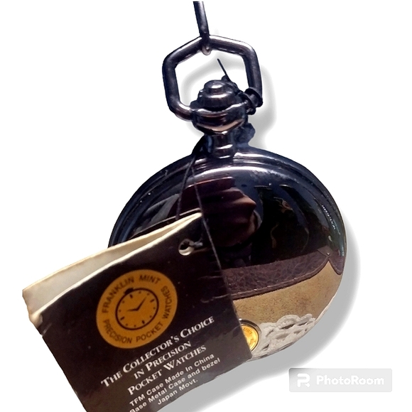 Commemorative Dale Earnhardt Sr. Franklin Mint Pocket Watch & Leather Case - Picture 4 of 16